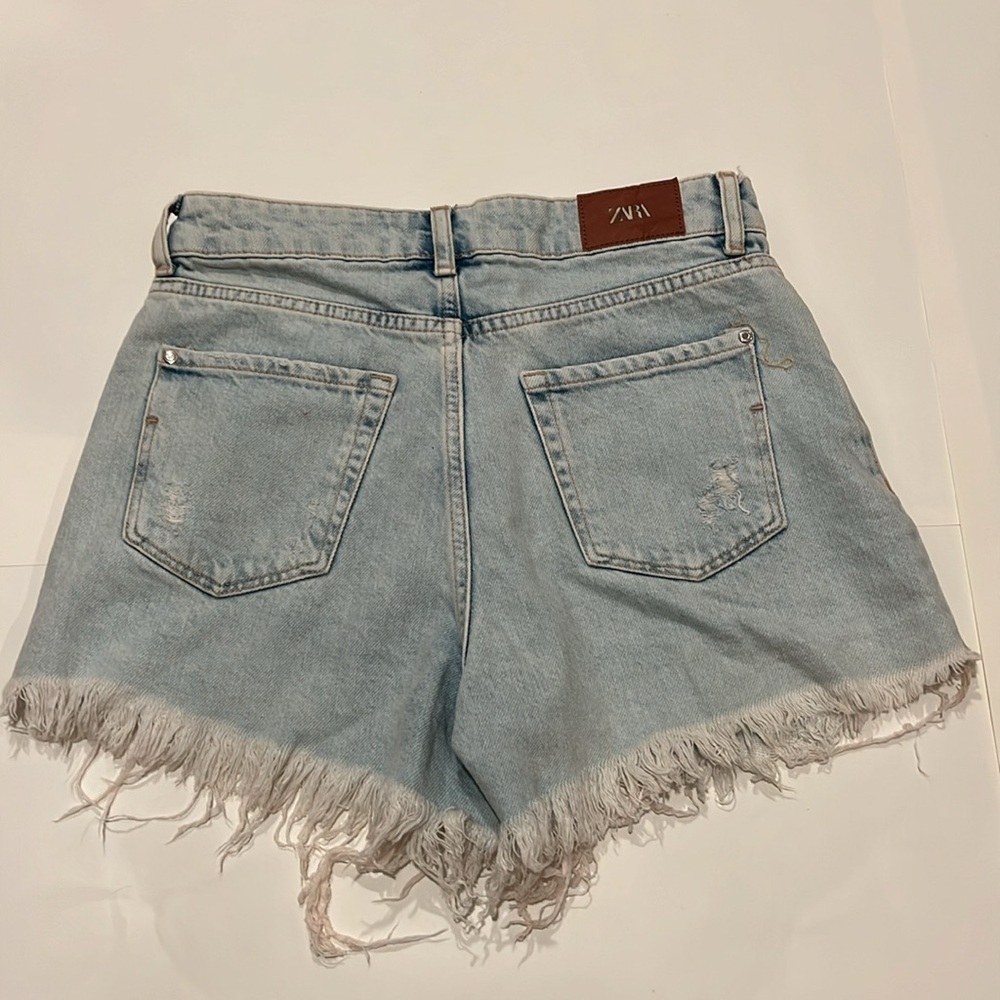 Used Zara Ripped Jean Shorts - Picture 2 of 5